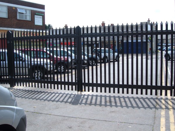 Palisade Gates Black, Security Gates Rayleigh, Industrial Gates