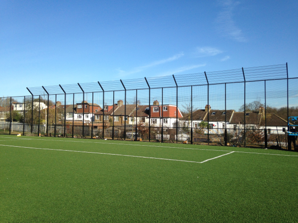 MUGA Fencing