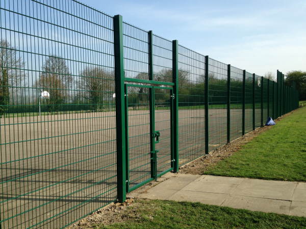 868 Double Wire Mesh Panel Ballcourt Fencing