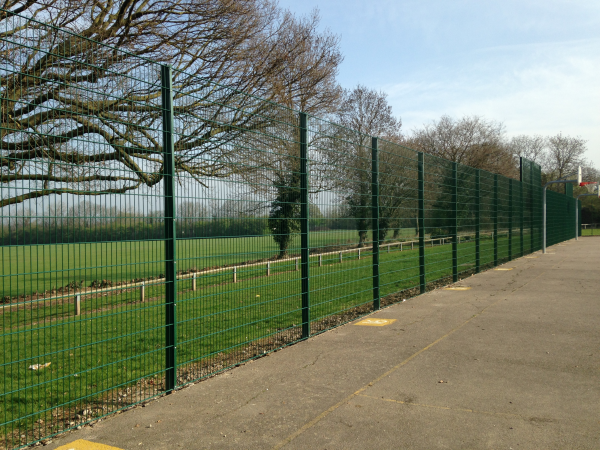 868 Double Wire Mesh Panel Ballcourt Fencing