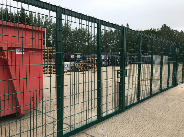 868 Mesh Panel Fencing Colchester Essex