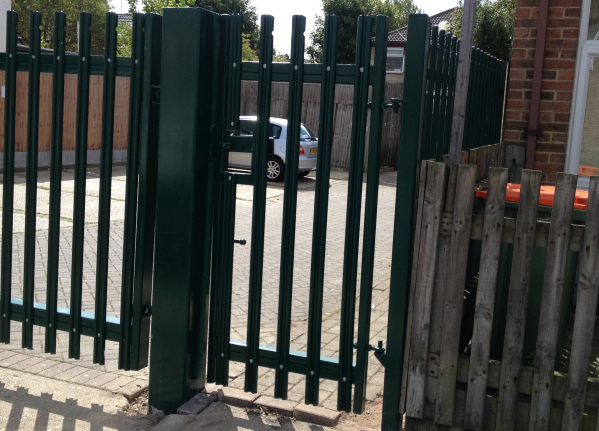 Palisade Fencing London