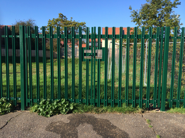 Palisade Fencing Rayleigh Essex