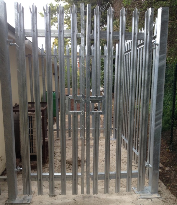 Palisade Fencing Stock Essex