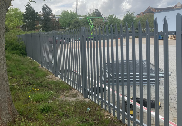 Palisade Fencing, Security Fencing Tesla Dartford Kent, Industrial Fencing