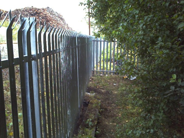 Palisade Fencing, Security Fencing London, Industrial Fencing